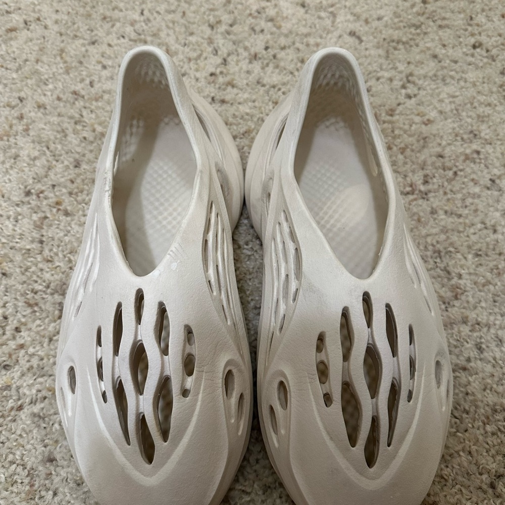 Yeezy Foam Runner Sand
